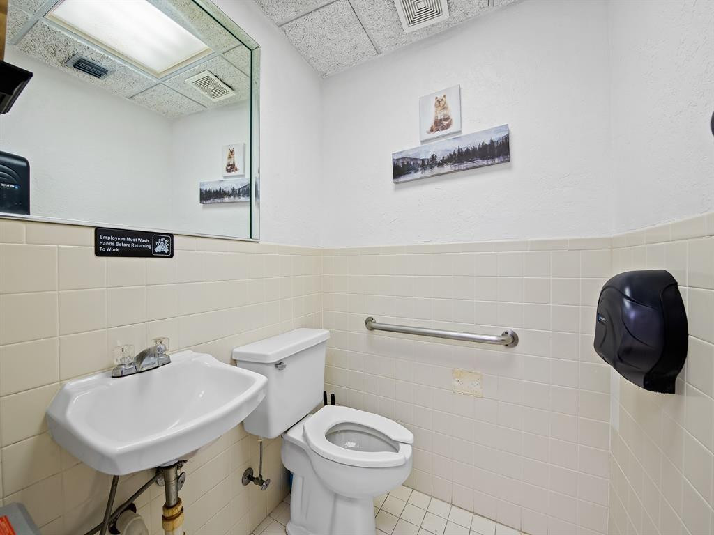 3425 Galt Ocean Drive 100 Property Photo 11