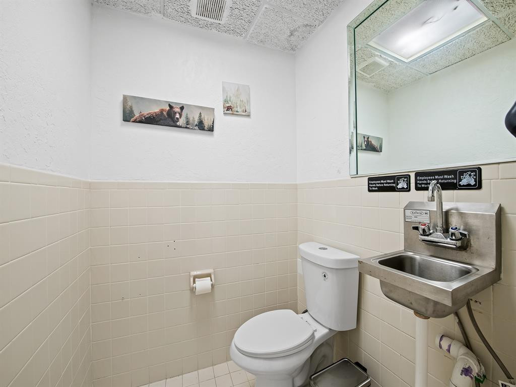 3425 Galt Ocean Drive 100 Property Photo 12