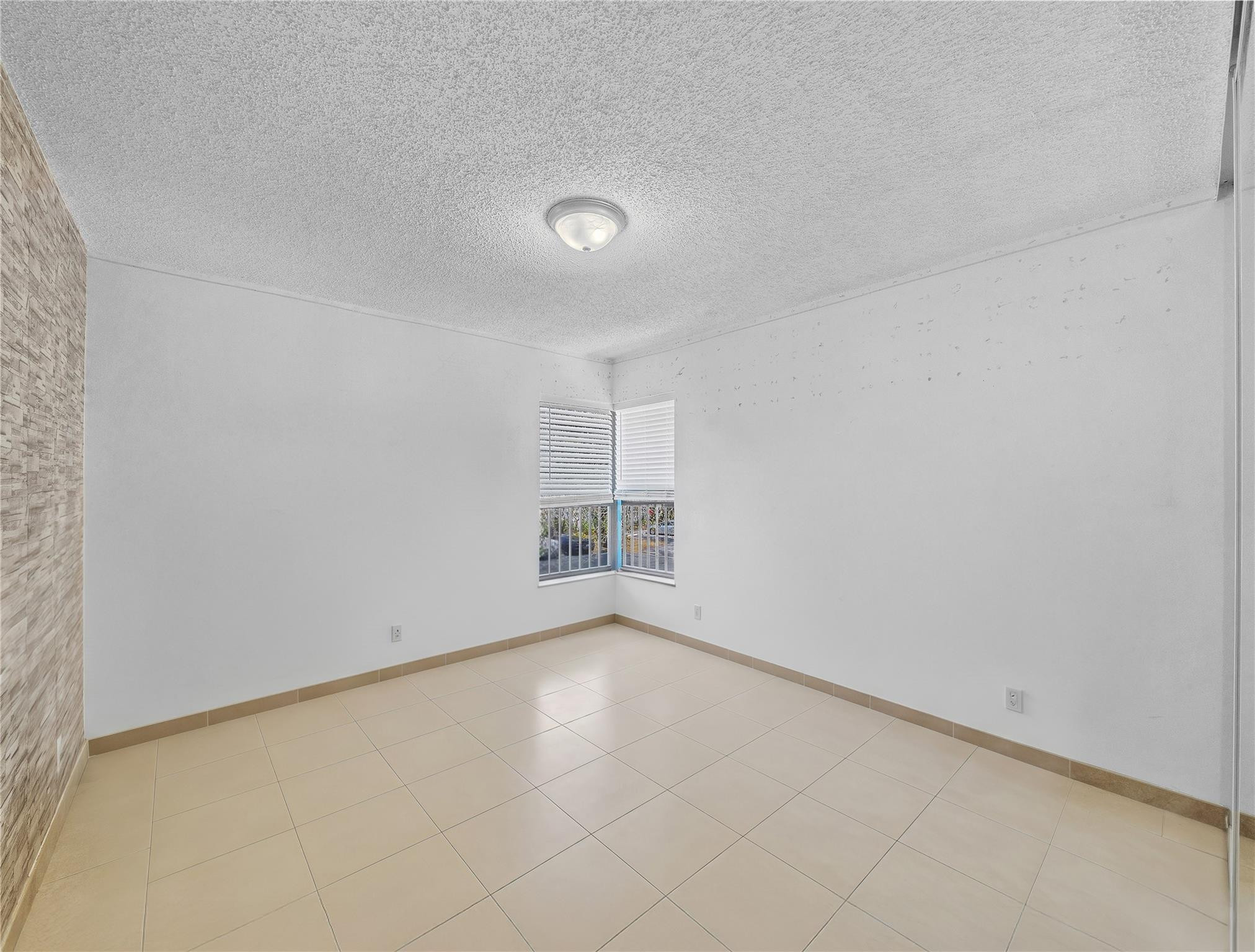 3413 Cocoplum Circle 3407 Property Photo 5