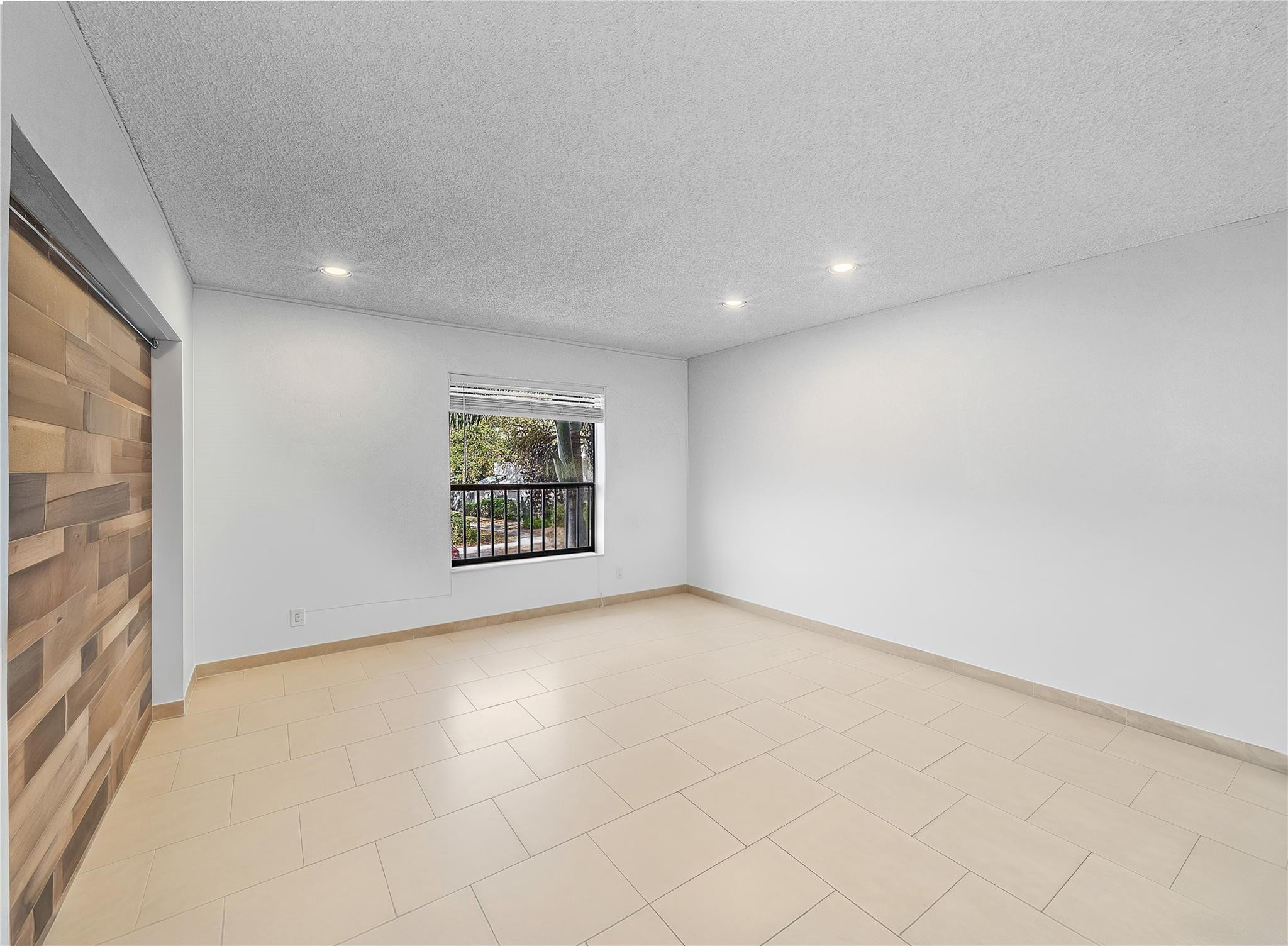 3413 Cocoplum Circle 3407 Property Photo 10