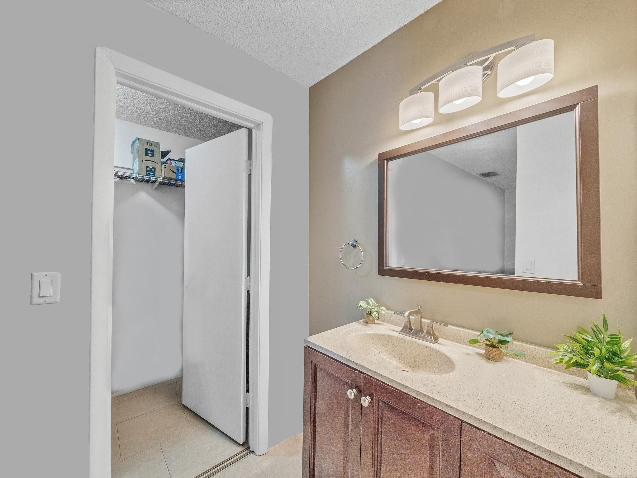3413 Cocoplum Circle 3407 Property Photo 23