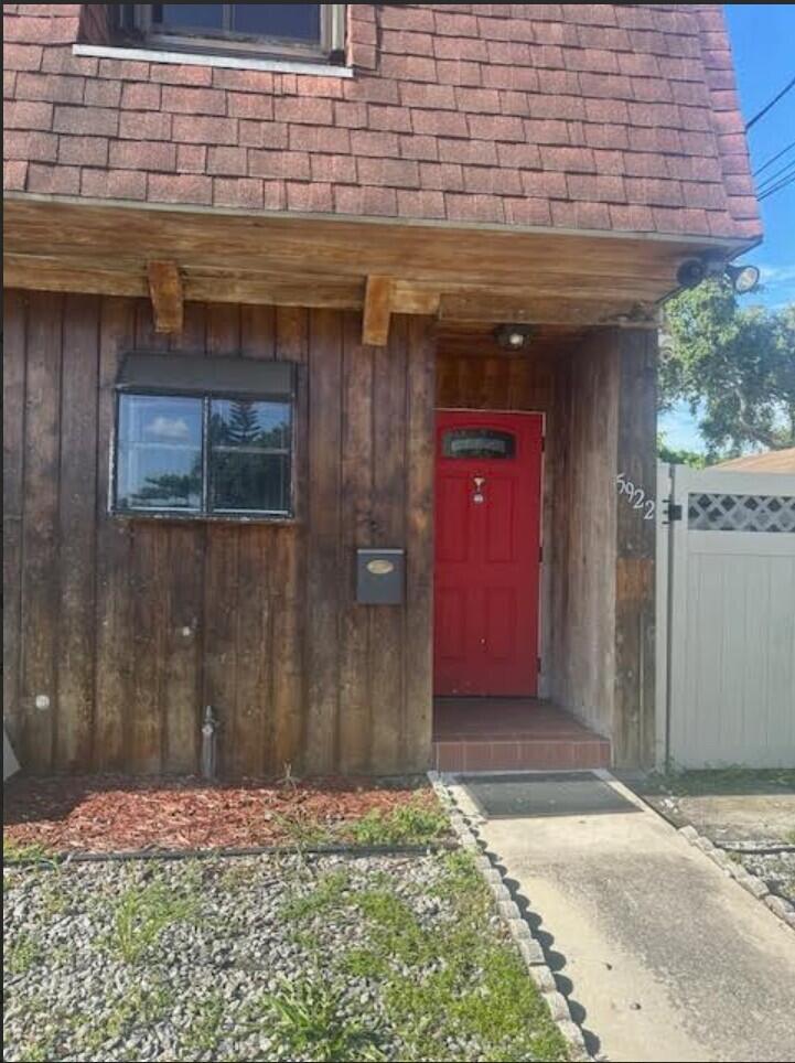 5922 Thomas Street Property Photo 2
