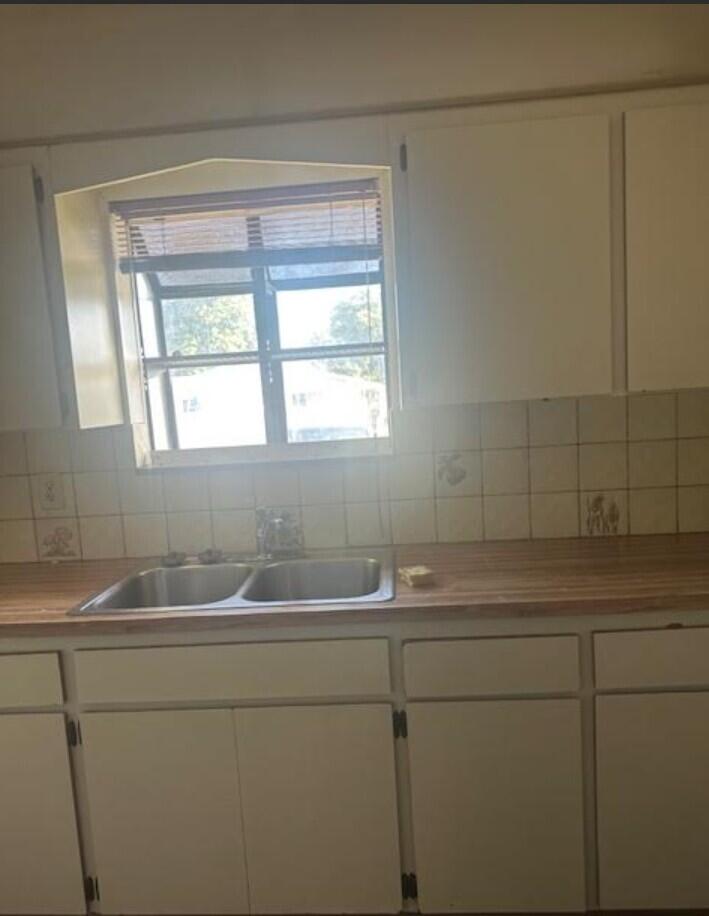 5922 Thomas Street Property Photo 13