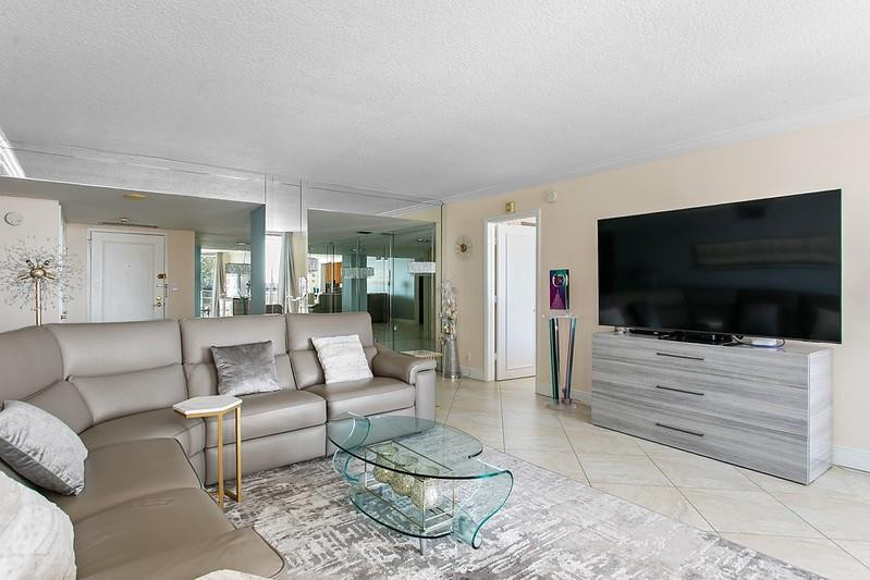 1010 S Ocean Boulevard 602 Property Photo 3