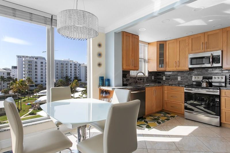 1010 S Ocean Boulevard 602 Property Photo 5