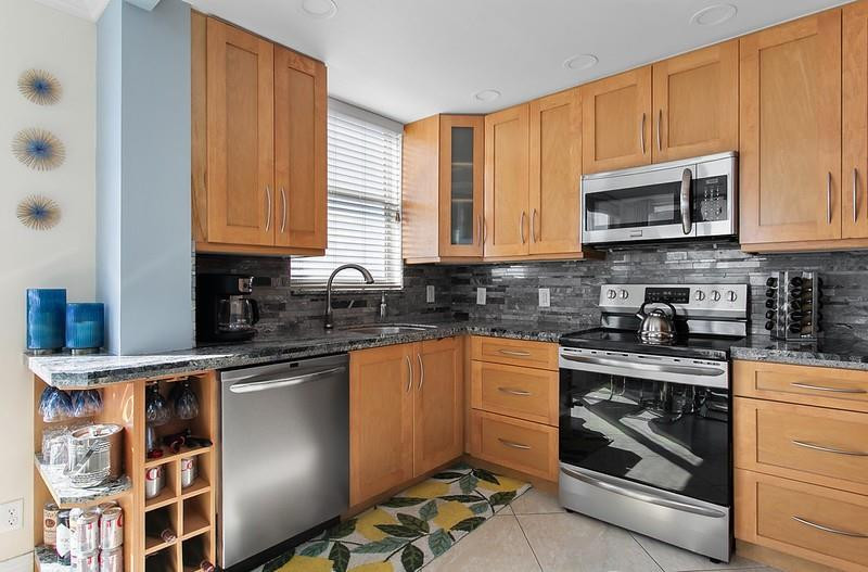 1010 S Ocean Boulevard 602 Property Photo 7