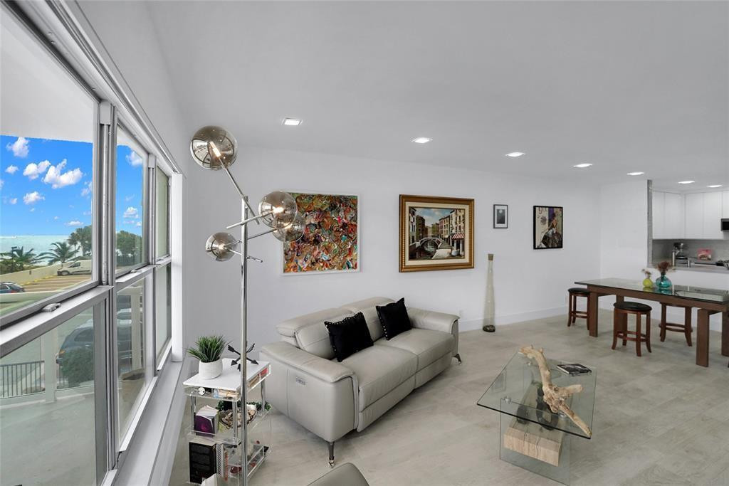 3550 Galt Ocean Drive 208 Property Photo 13