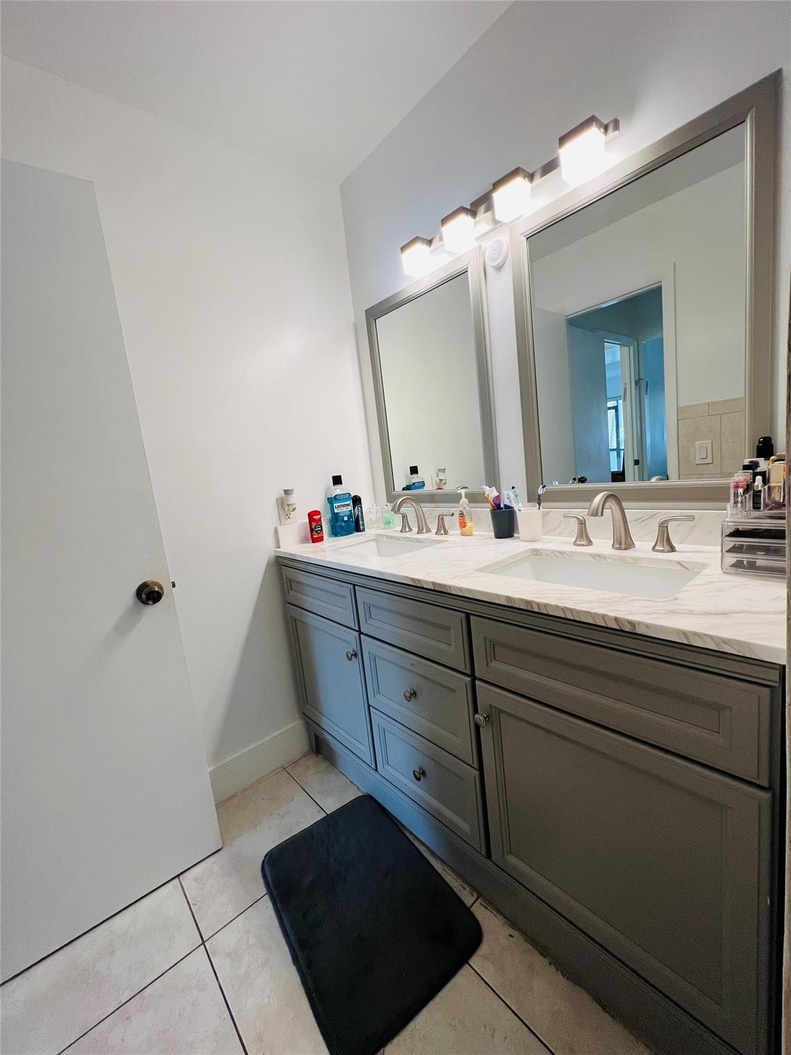 4040 N Hills Drive 7 Property Photo 7