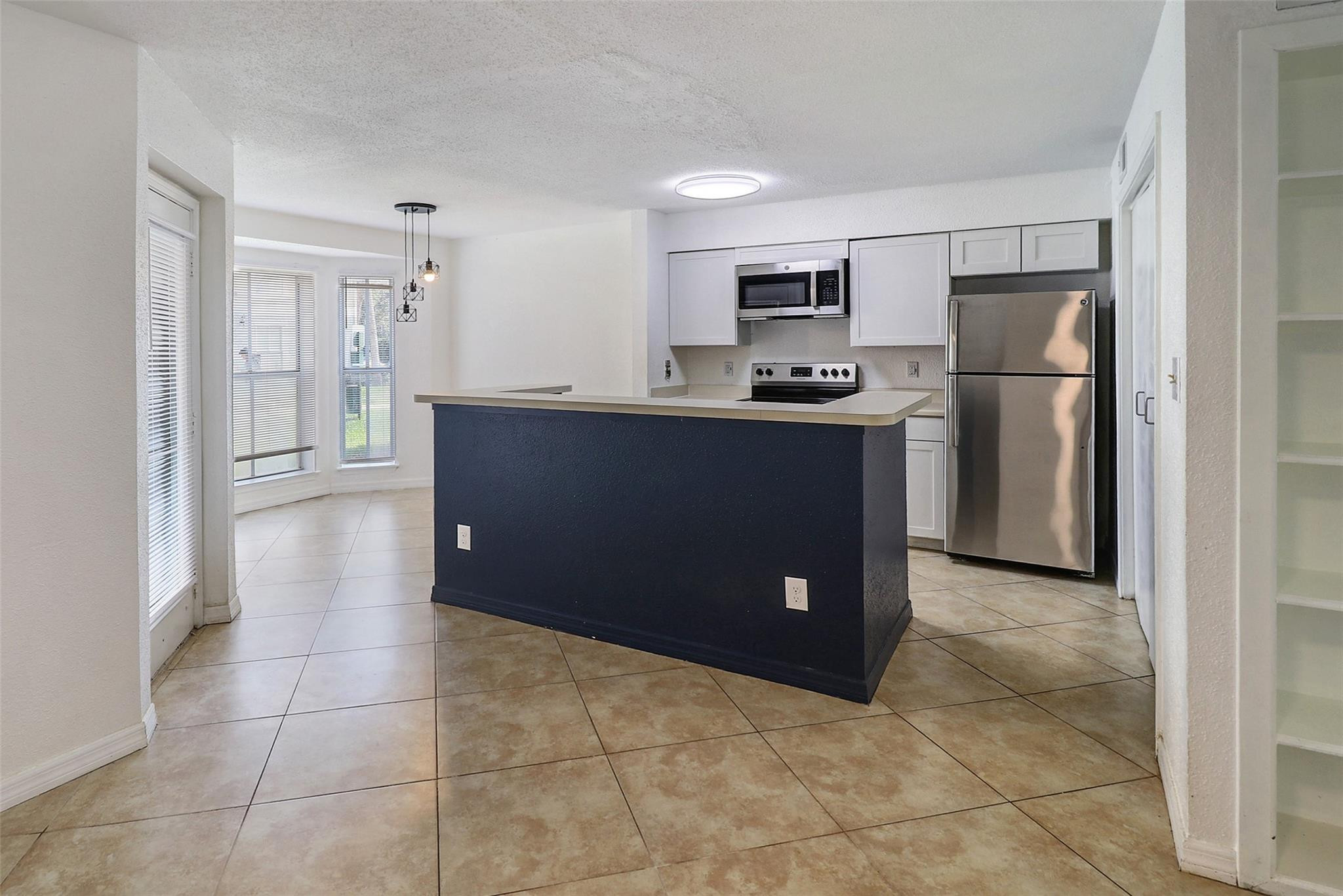 777 Riverside Drive 1516 Property Photo 7