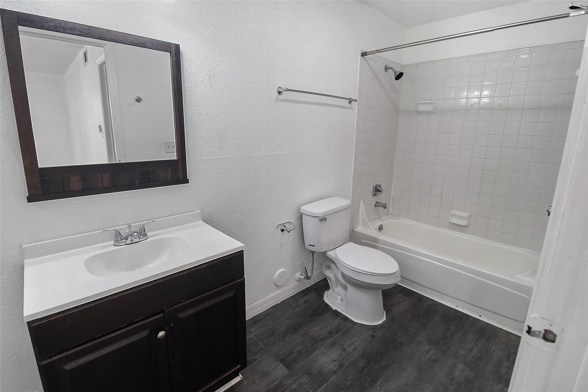 777 Riverside Drive 1516 Property Photo 15