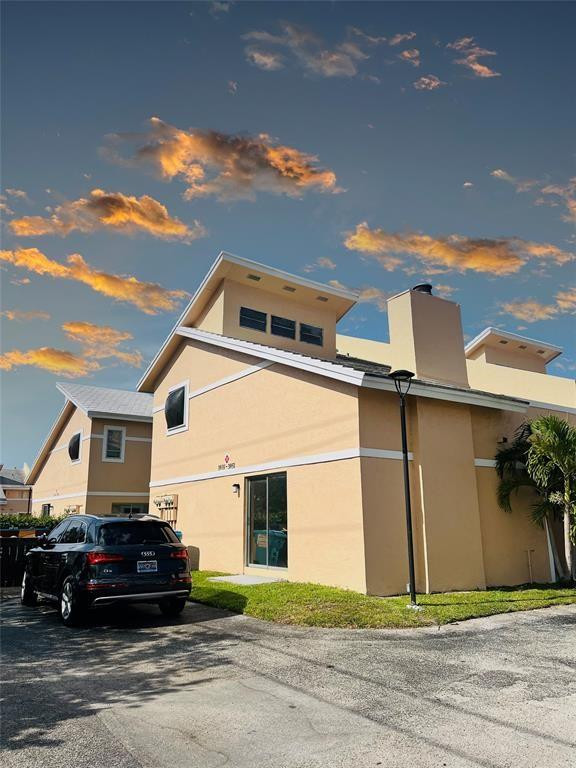 3947 Coral Springs Drive 22