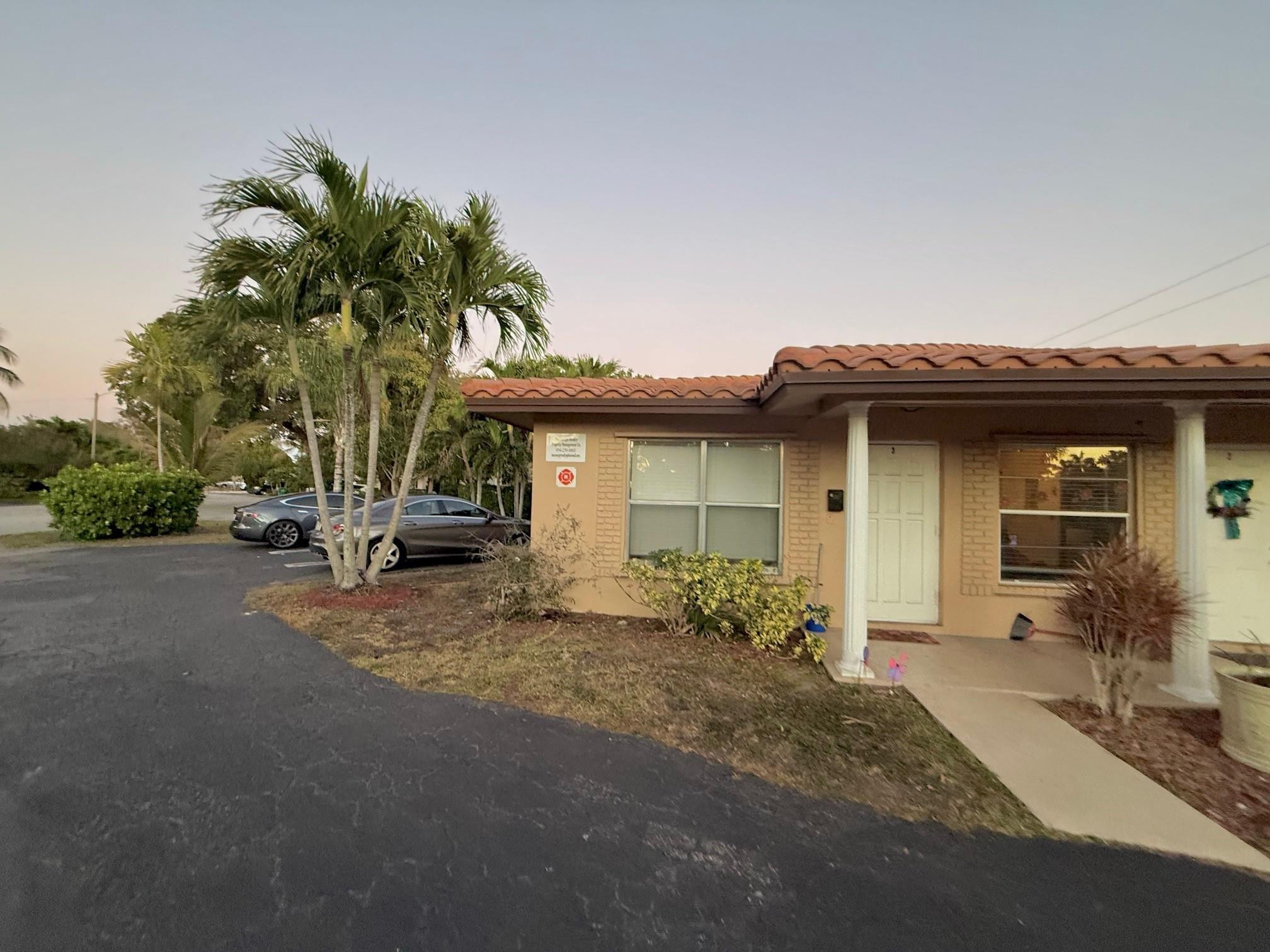 4117 Riverside Drive Property Photo 1