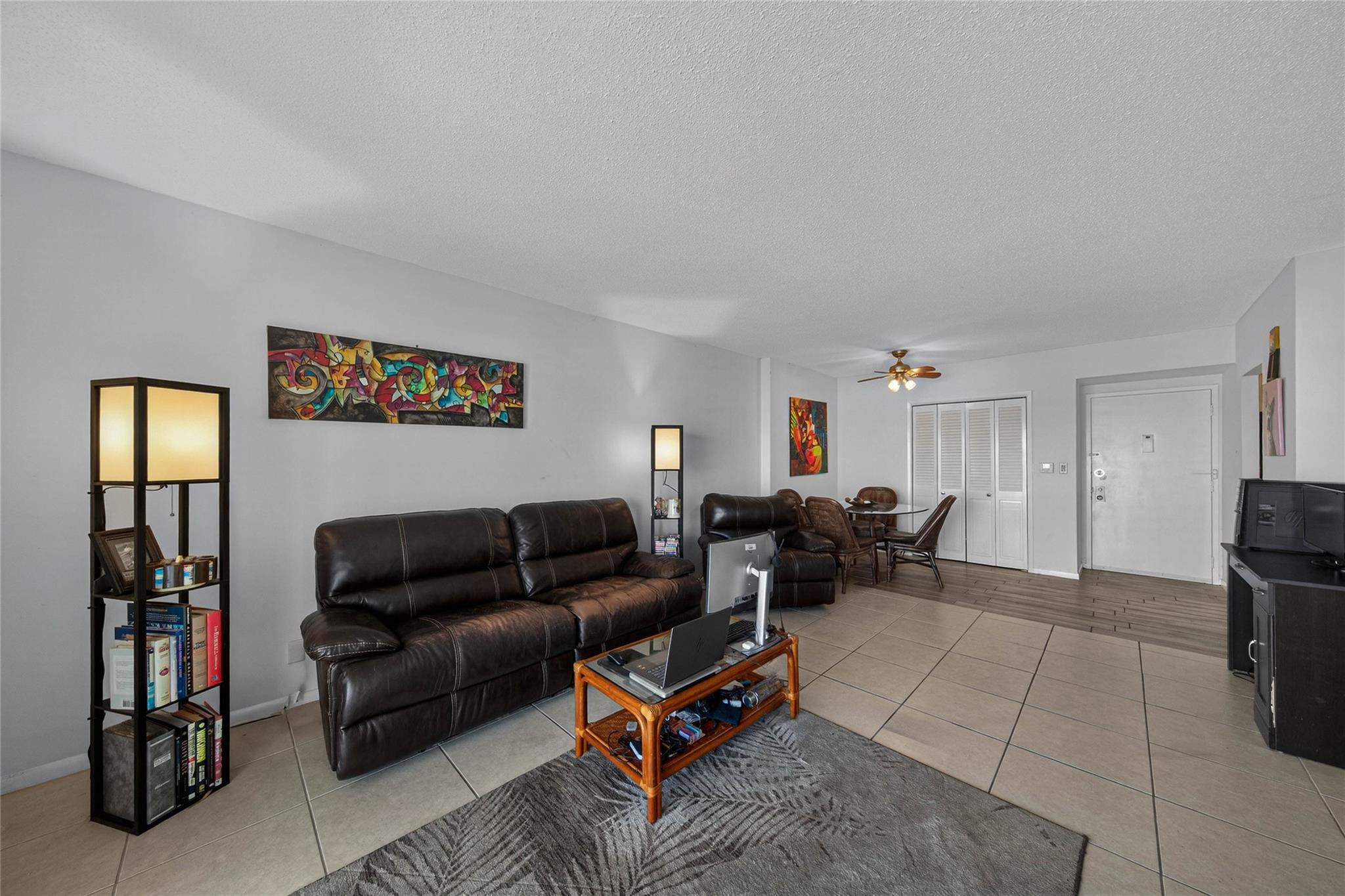 4400 Hillcrest Drive 704 Property Photo 10