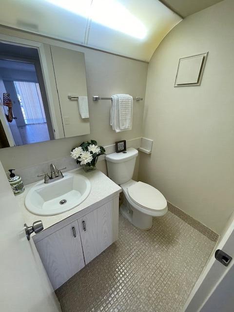 2075 Cornwall D 2075 Property Photo 21