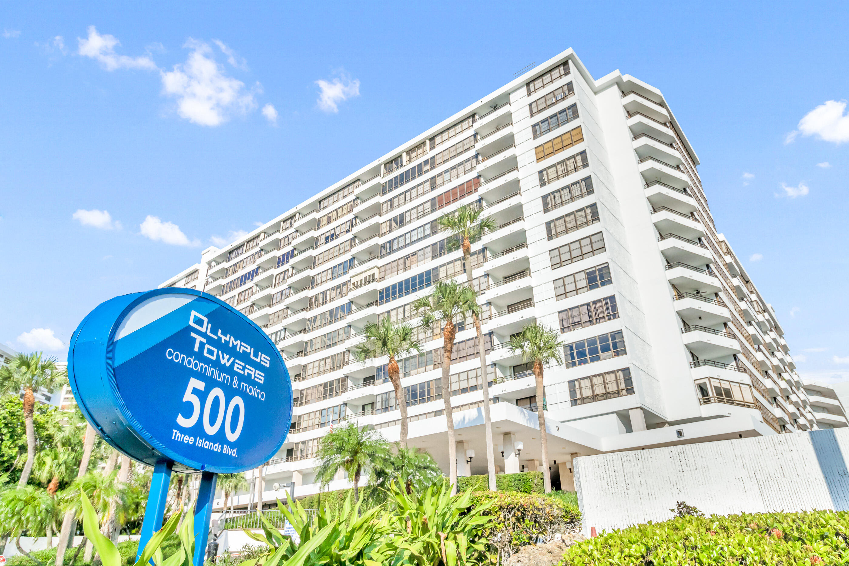 500 Three Islands Boulevard 109 Property Photo 1