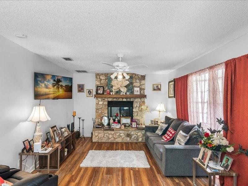 1 Westcliffe Lane Property Photo 4