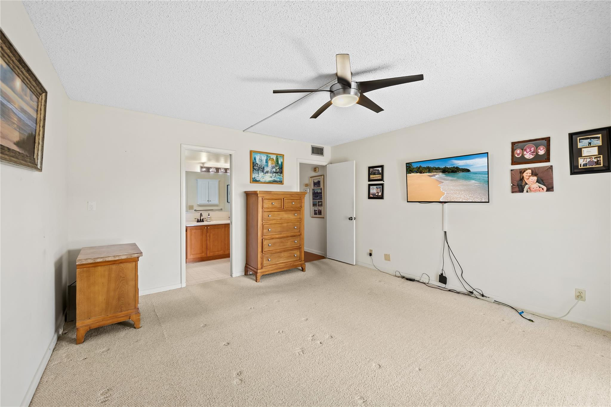 3501 Bimini Lane D4 Property Photo 15