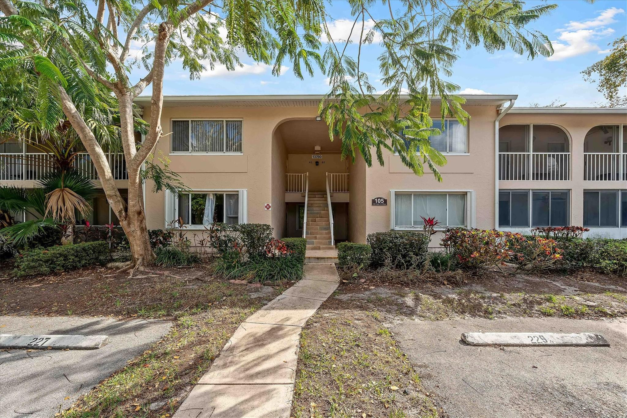 13790 Oneida Drive B1 Property Photo 2