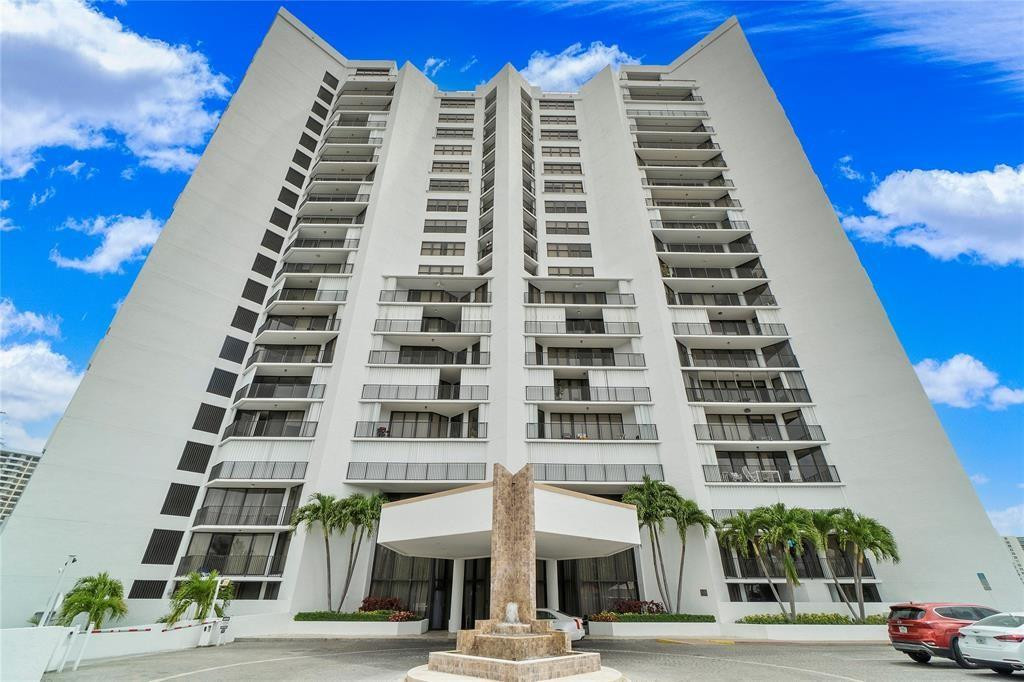 300 Three Islands Boulevard 306 Property Photo 1