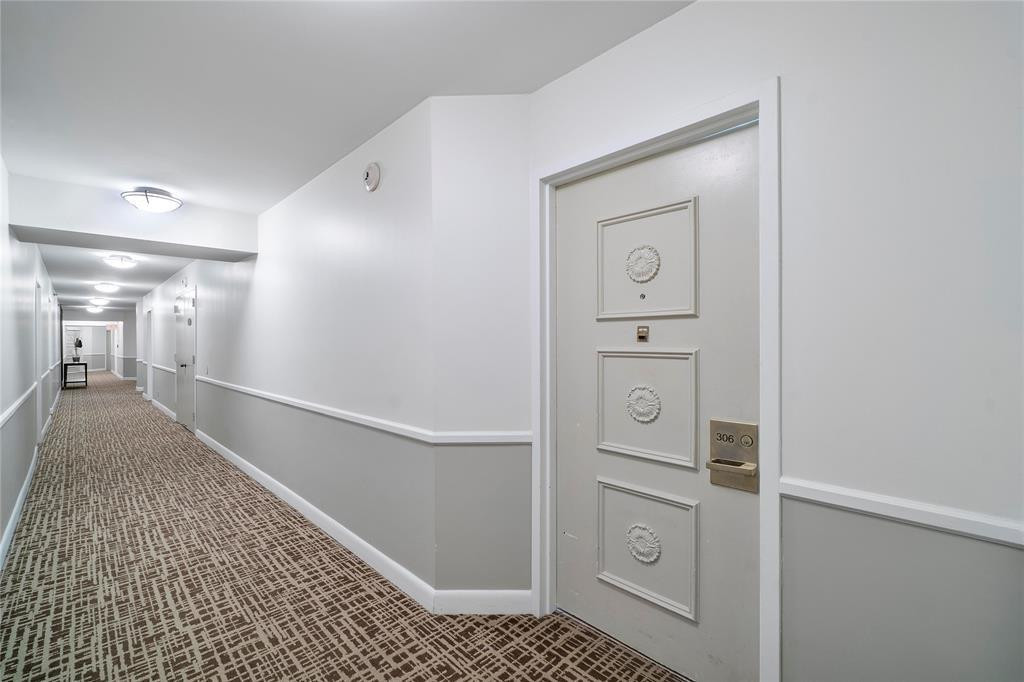 300 Three Islands Boulevard 306 Property Photo 2