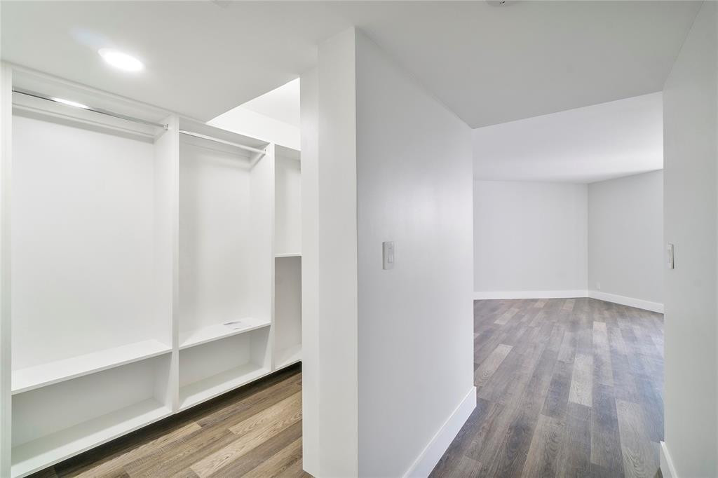 300 Three Islands Boulevard 306 Property Photo 21