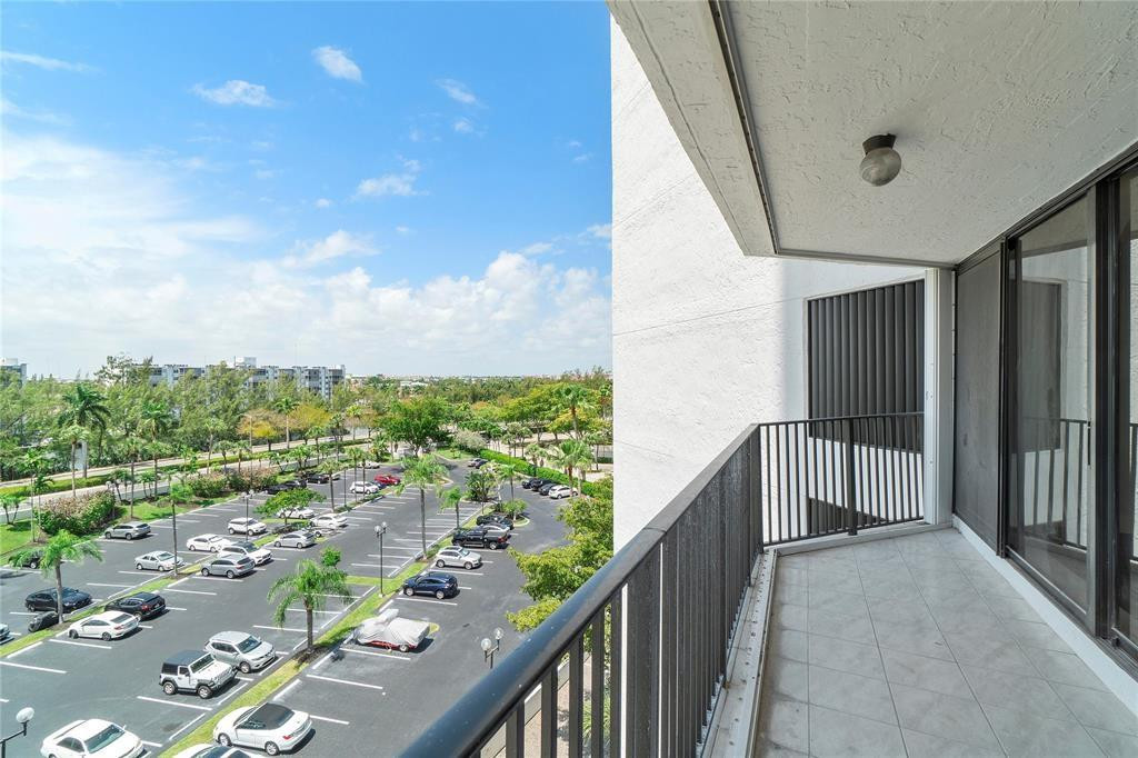 300 Three Islands Boulevard 306 Property Photo 29