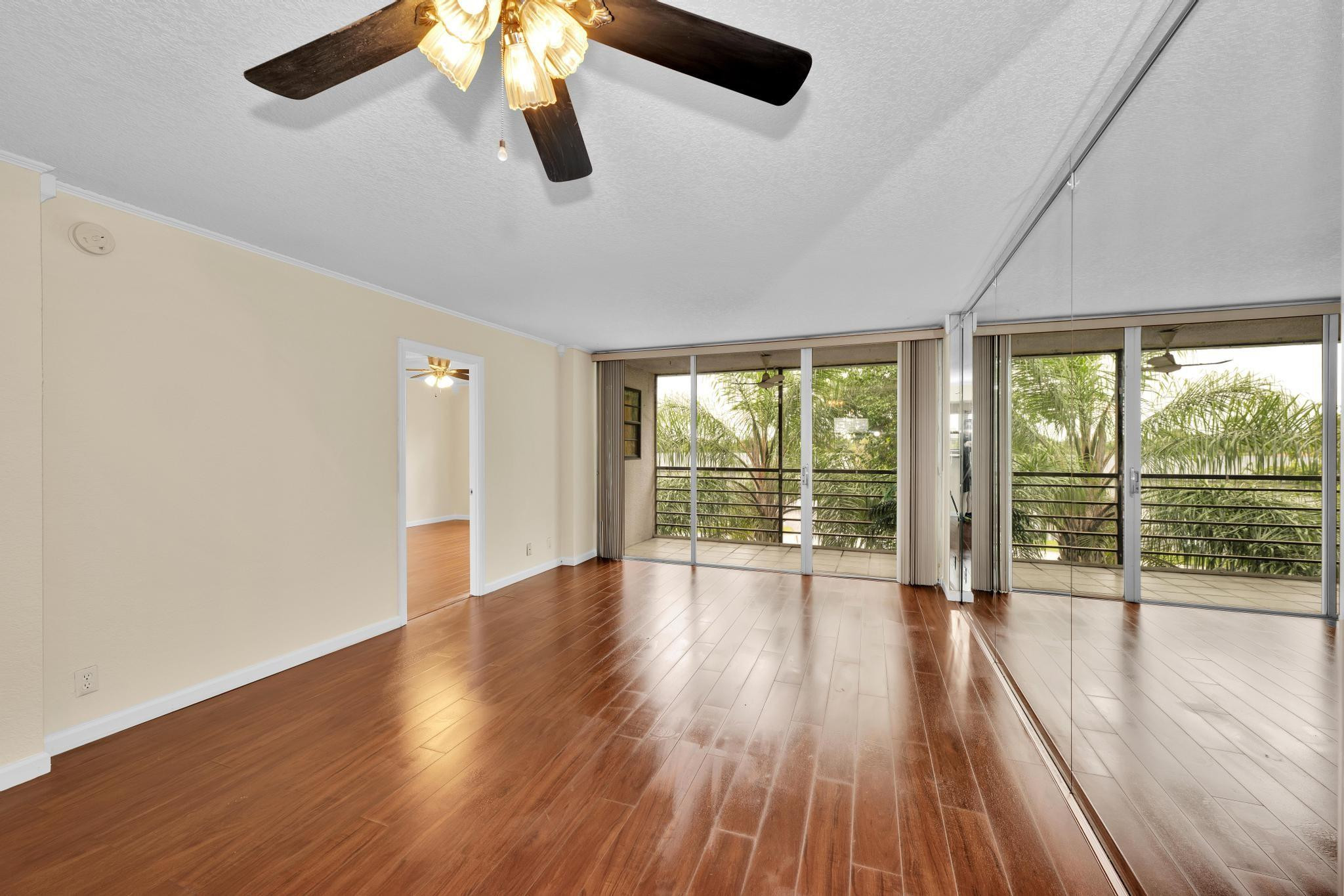 118 Royal Park Drive 4G Property Photo 1