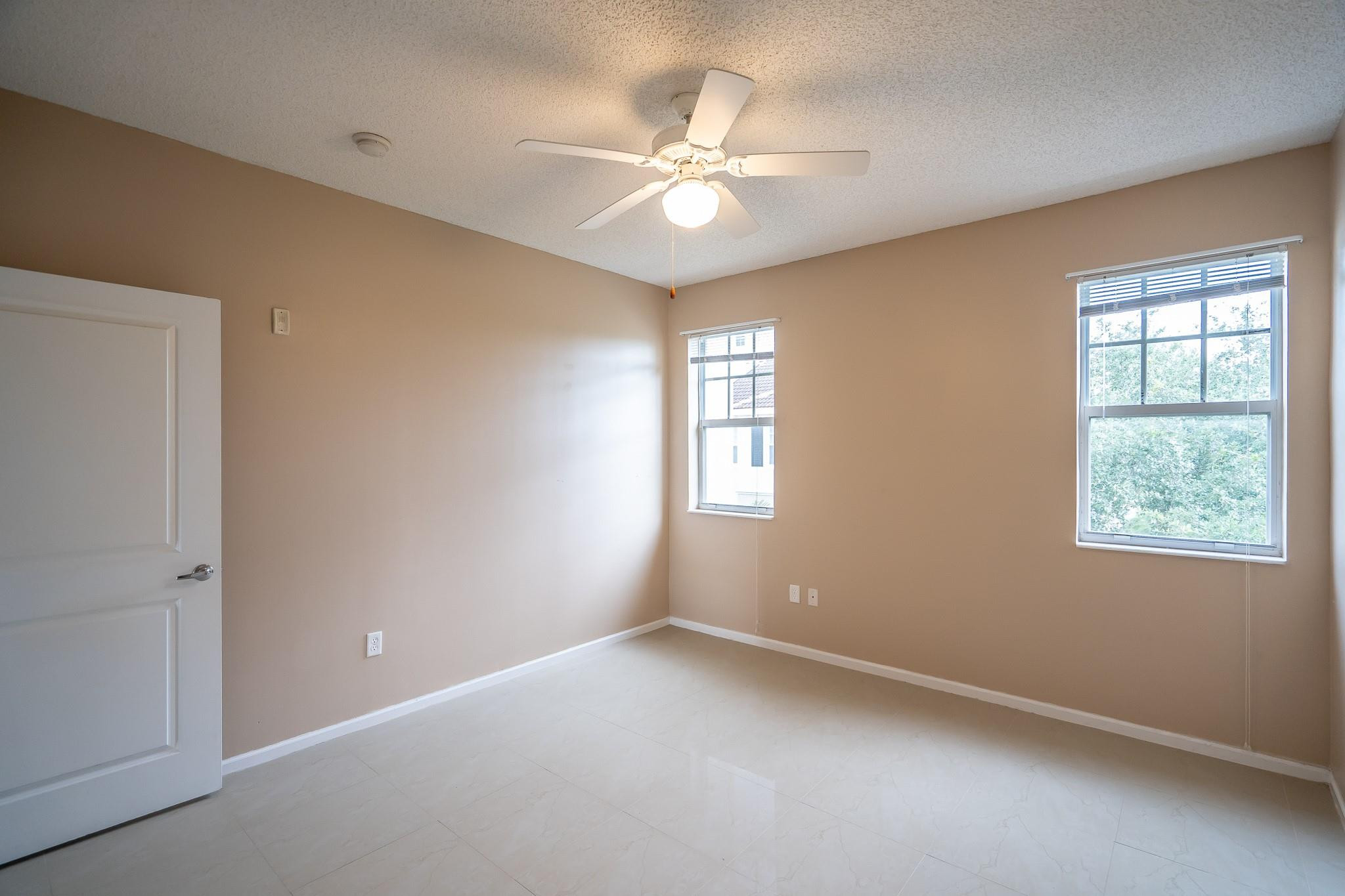 5800 W Sample Road 308 Property Photo 11