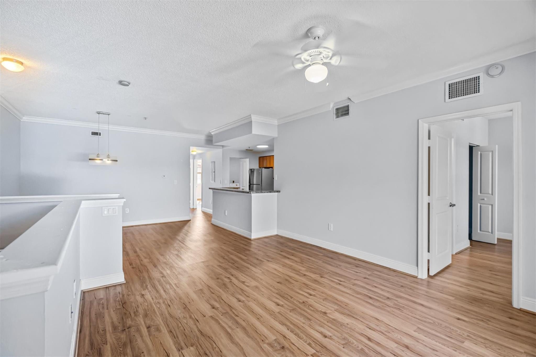 5880 W Sample Road 307 Property Photo 5