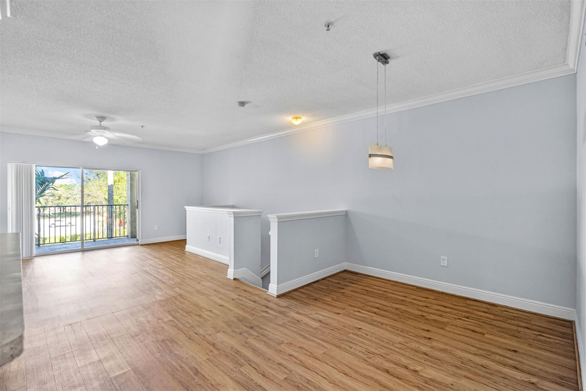 5880 W Sample Road 307 Property Photo 9