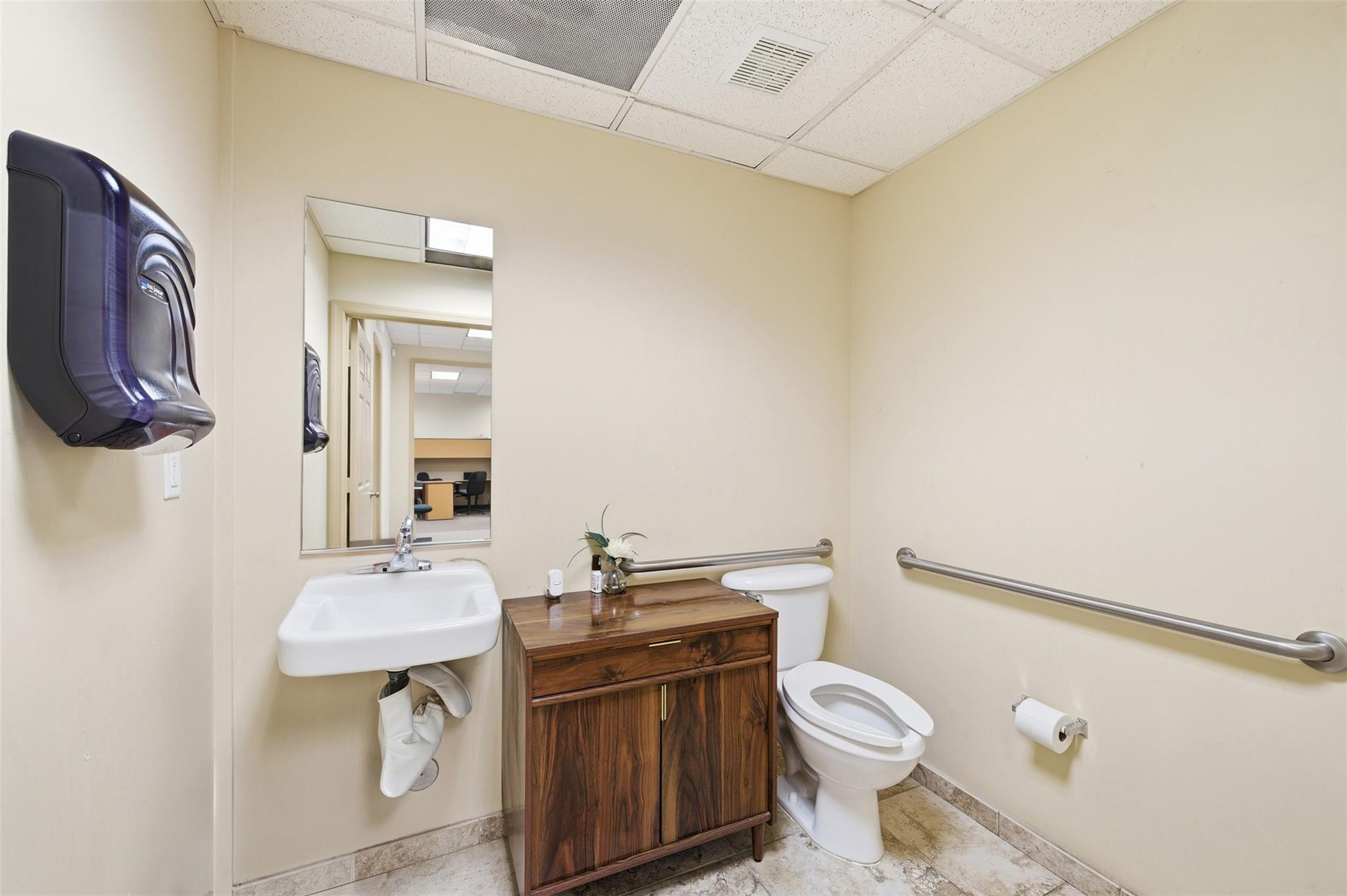 11784 W Sample Road 101-106 Property Photo 26