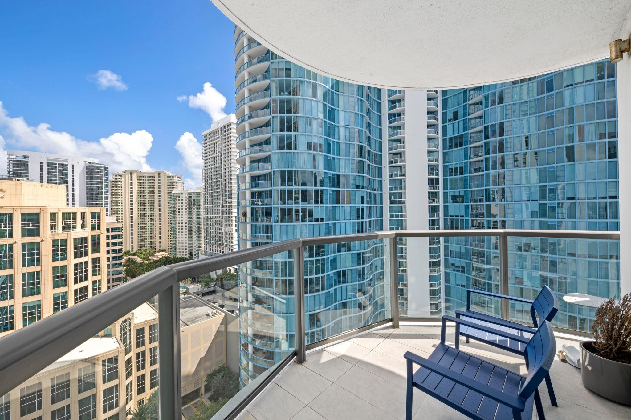 100 E Las Olas Boulevard 2404 Property Photo 24