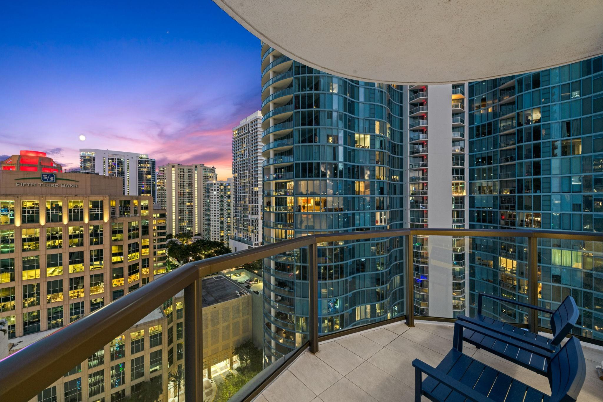 100 E Las Olas Boulevard 2404 Property Photo 44