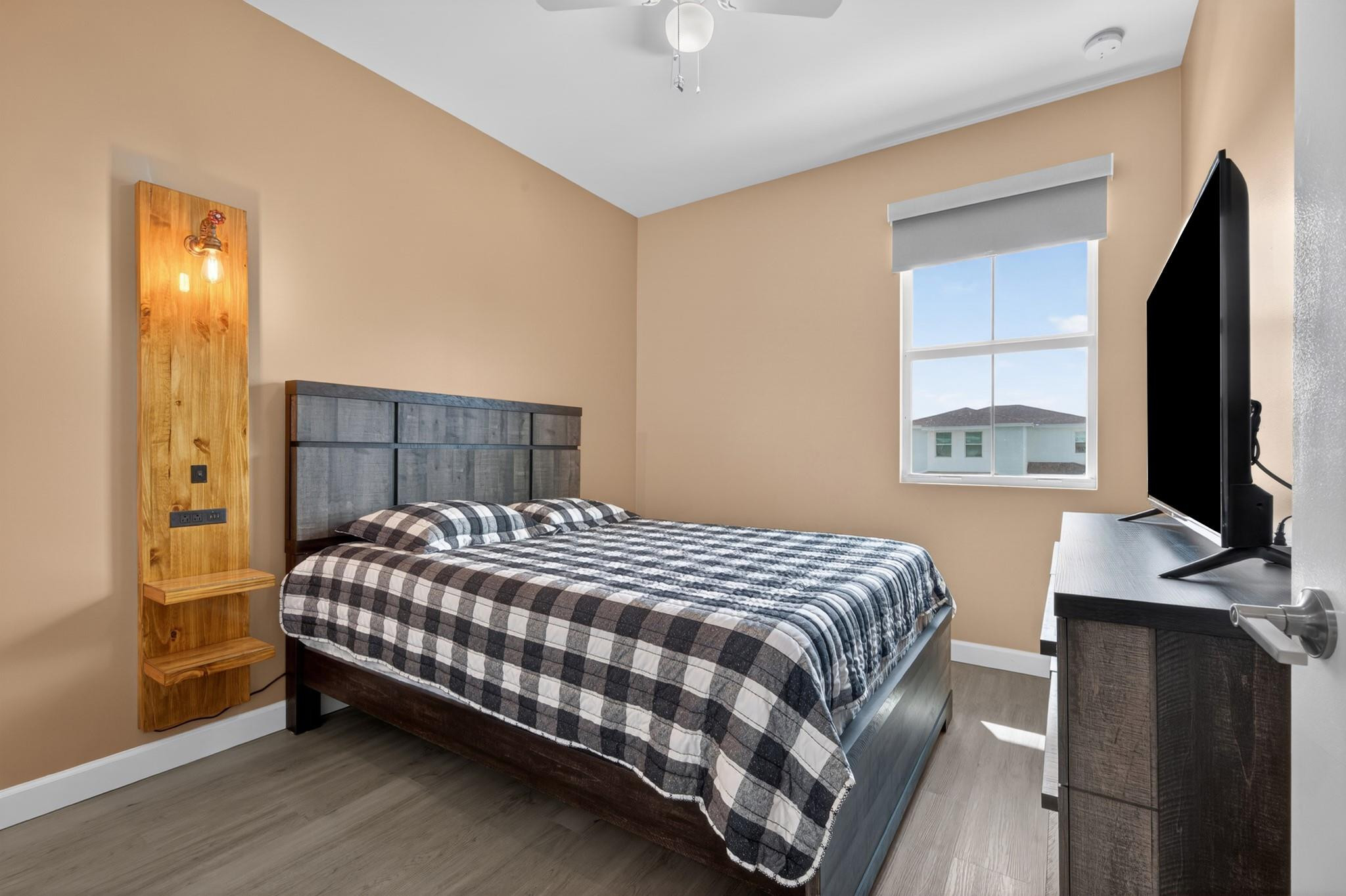 6317 Tenor Drive Property Photo 21