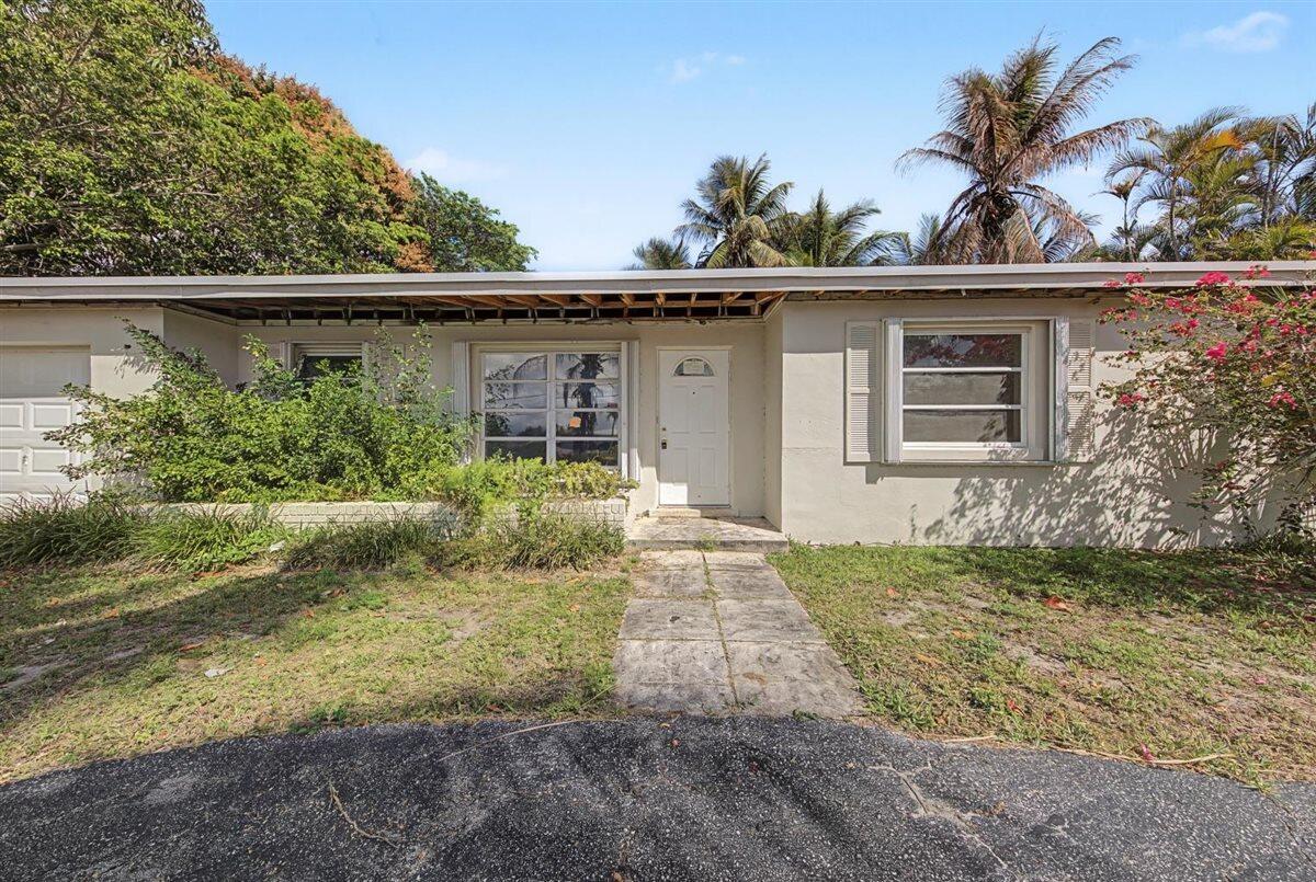 7730 W Lake Drive Property Photo 8