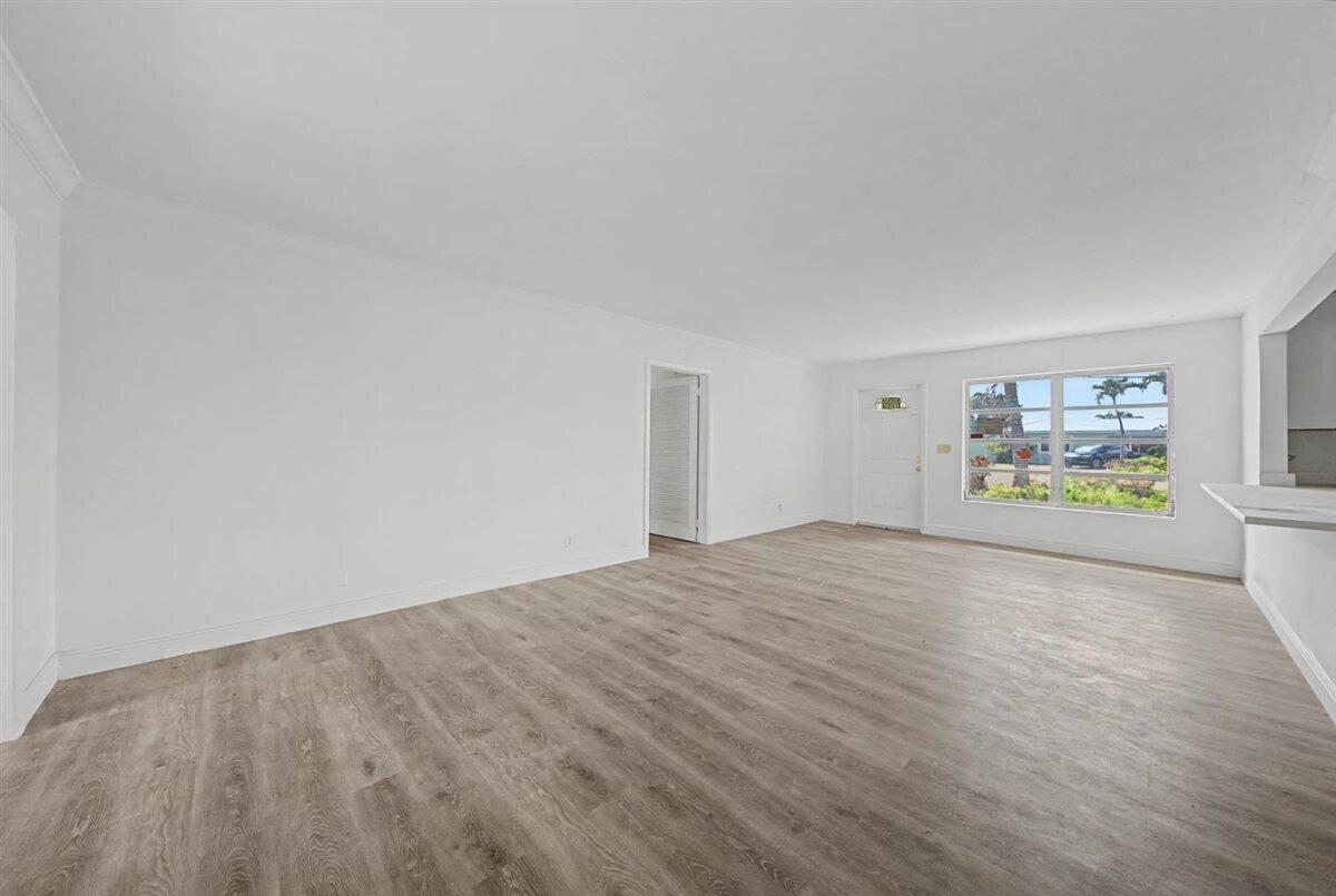 7730 W Lake Drive Property Photo 11