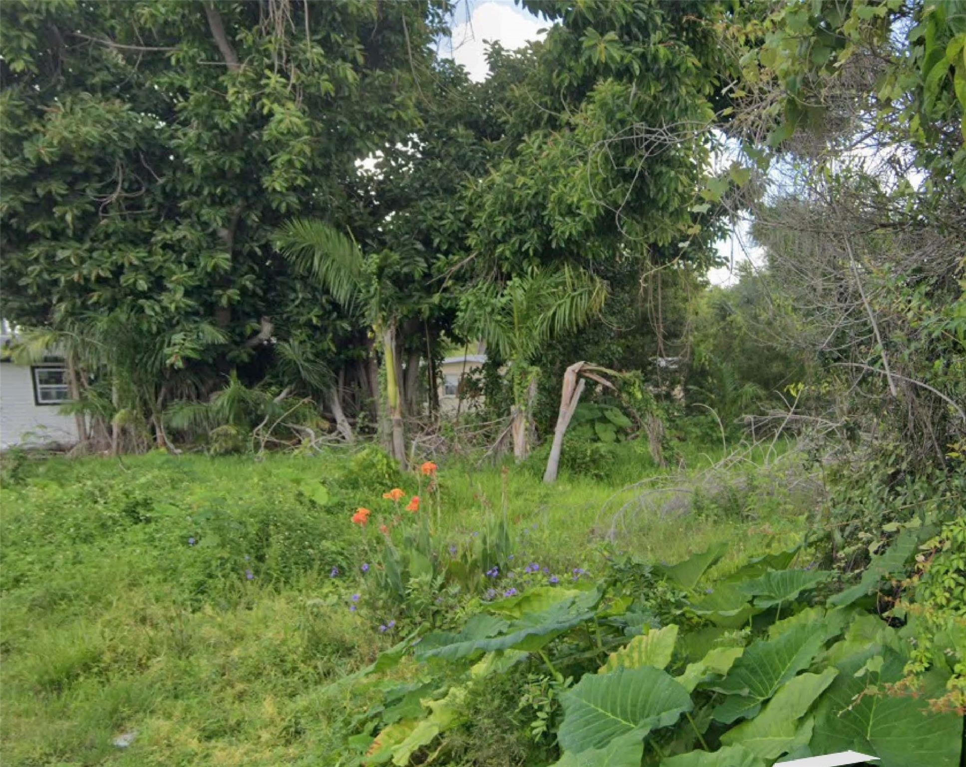 1120 7th Way Property Photo 2