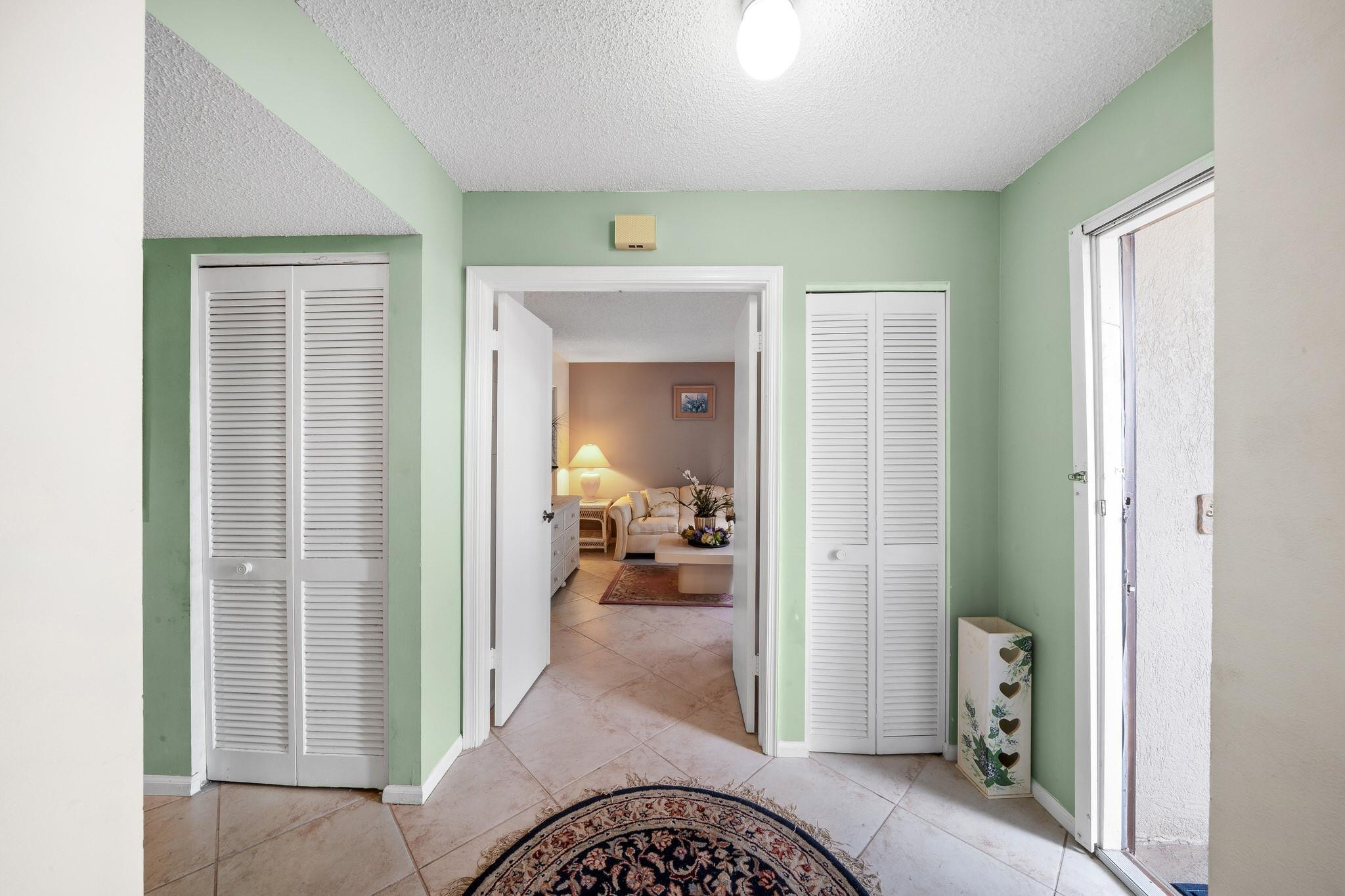 5306 Cedar Lake Drive 203 Property Photo 4