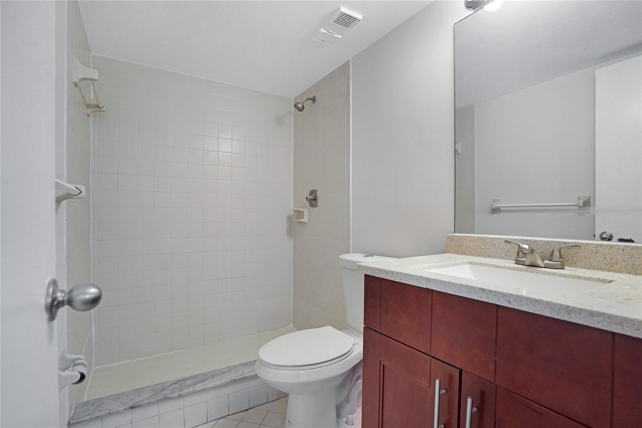 109 Lake Emerald Drive 110 Property Photo 19
