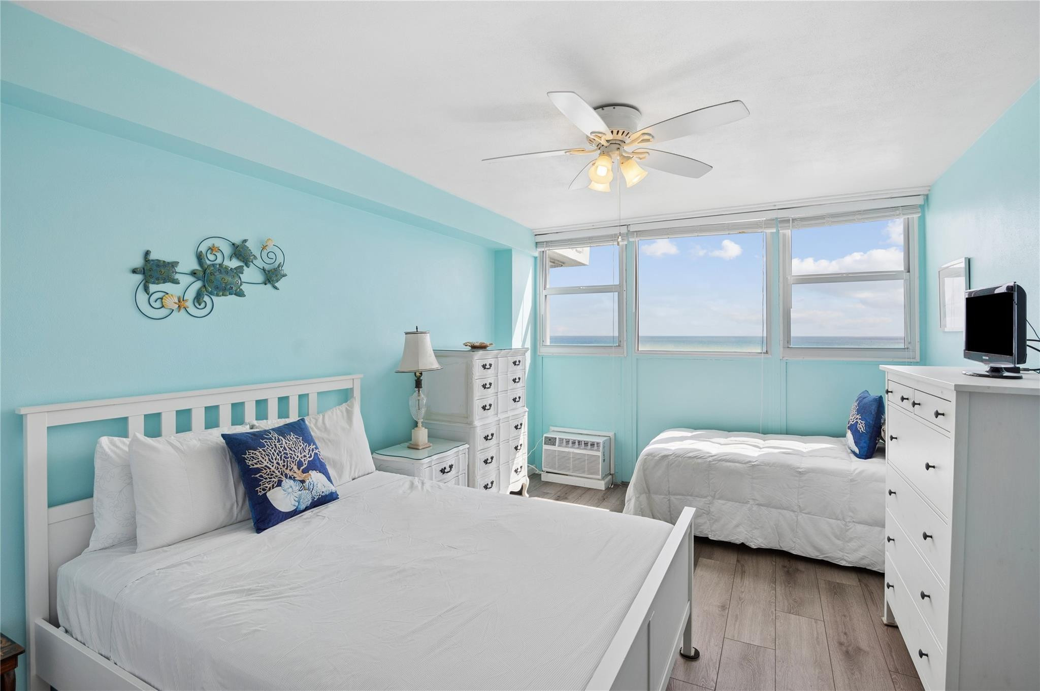 1900 S Ocean Drive 910 Property Photo 14