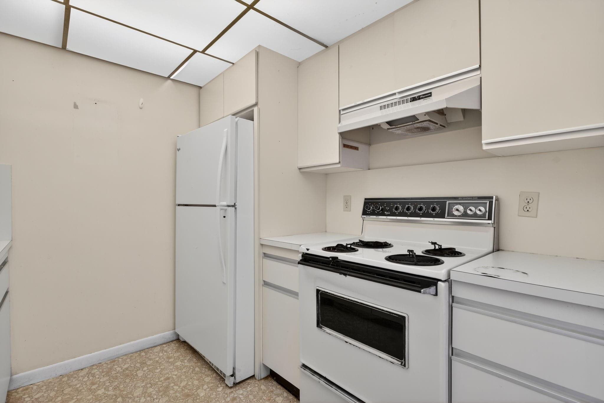 3404 Bimini Lane F2 Property Photo 4