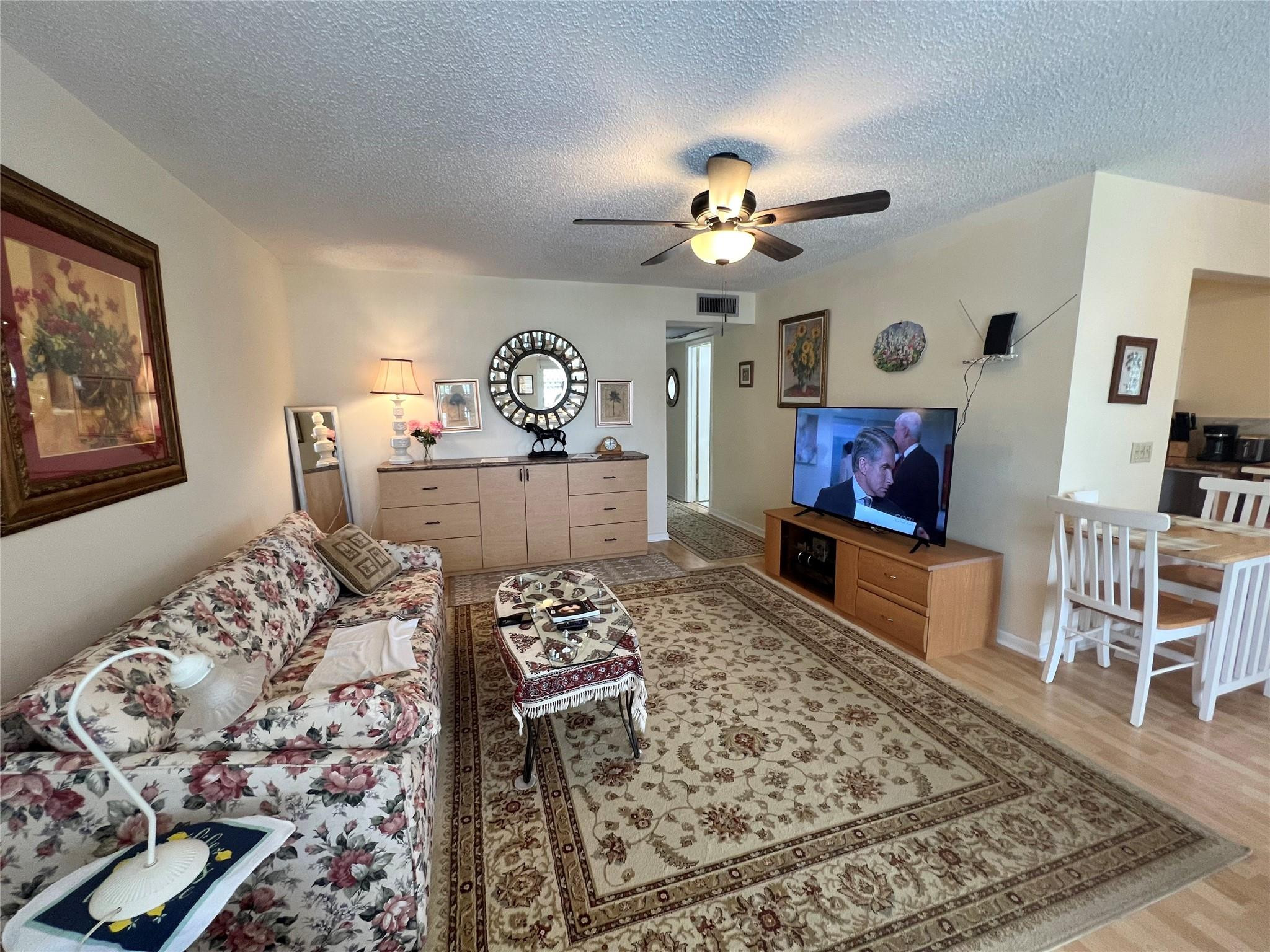 191 Markham I 191 Property Photo 7