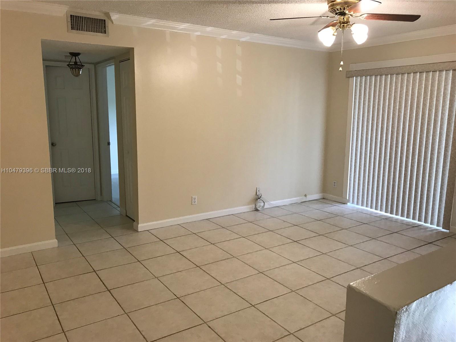 107 Gardens Dr 202 Property Photo 1