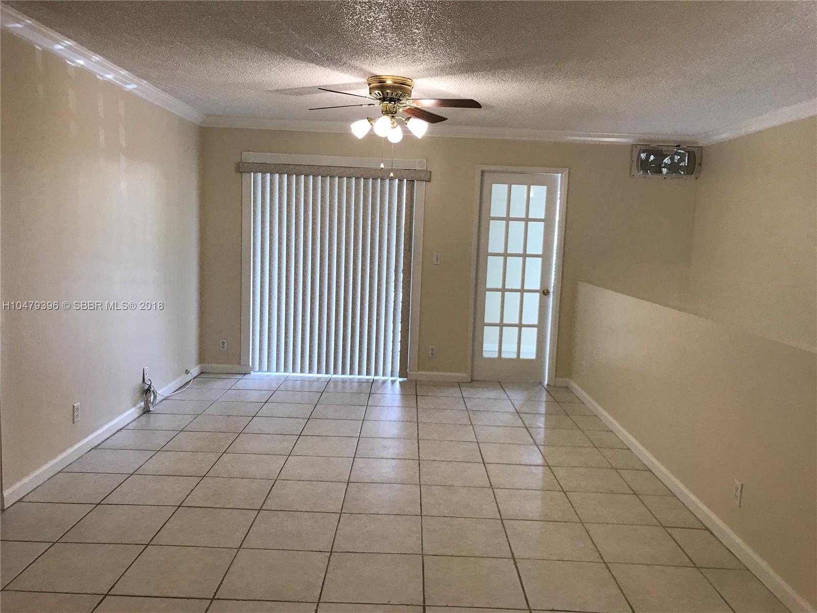 107 Gardens Dr 202 Property Photo 3