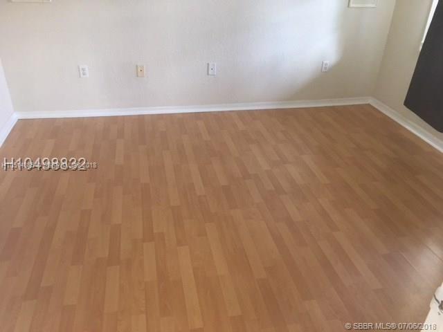 2305 Belmont Ln 2305 Property Photo 11