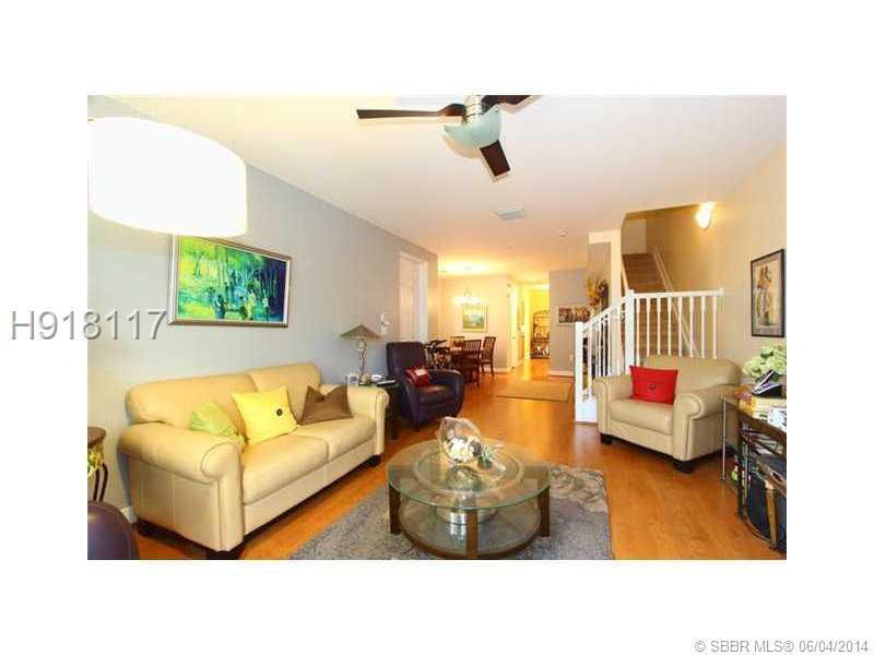 H918117 Property Photo 2