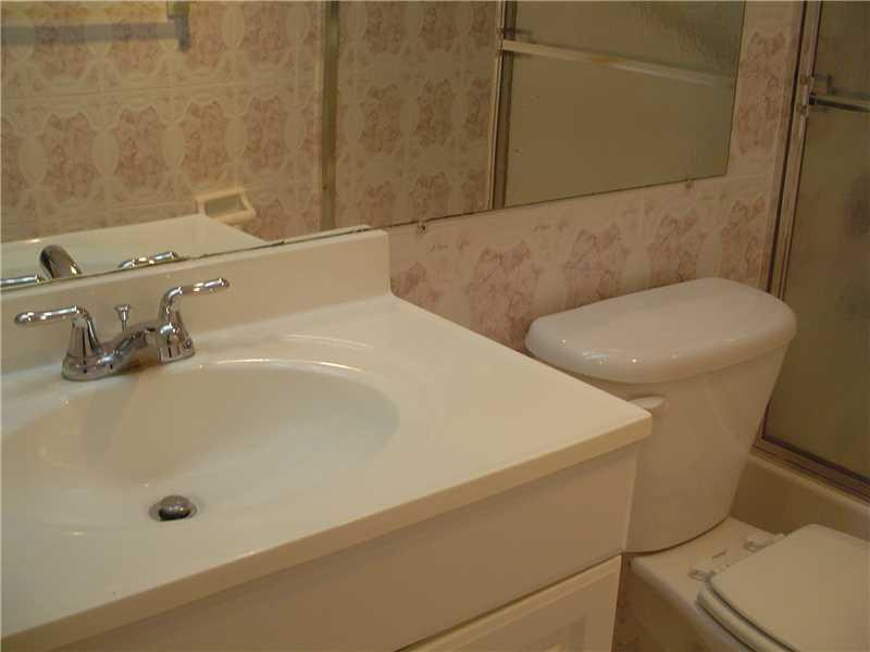 8940 S Hollybrook Bl 306 Property Photo 10