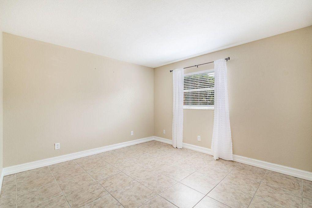 3 Sw Hideaway Place Property Photo 18
