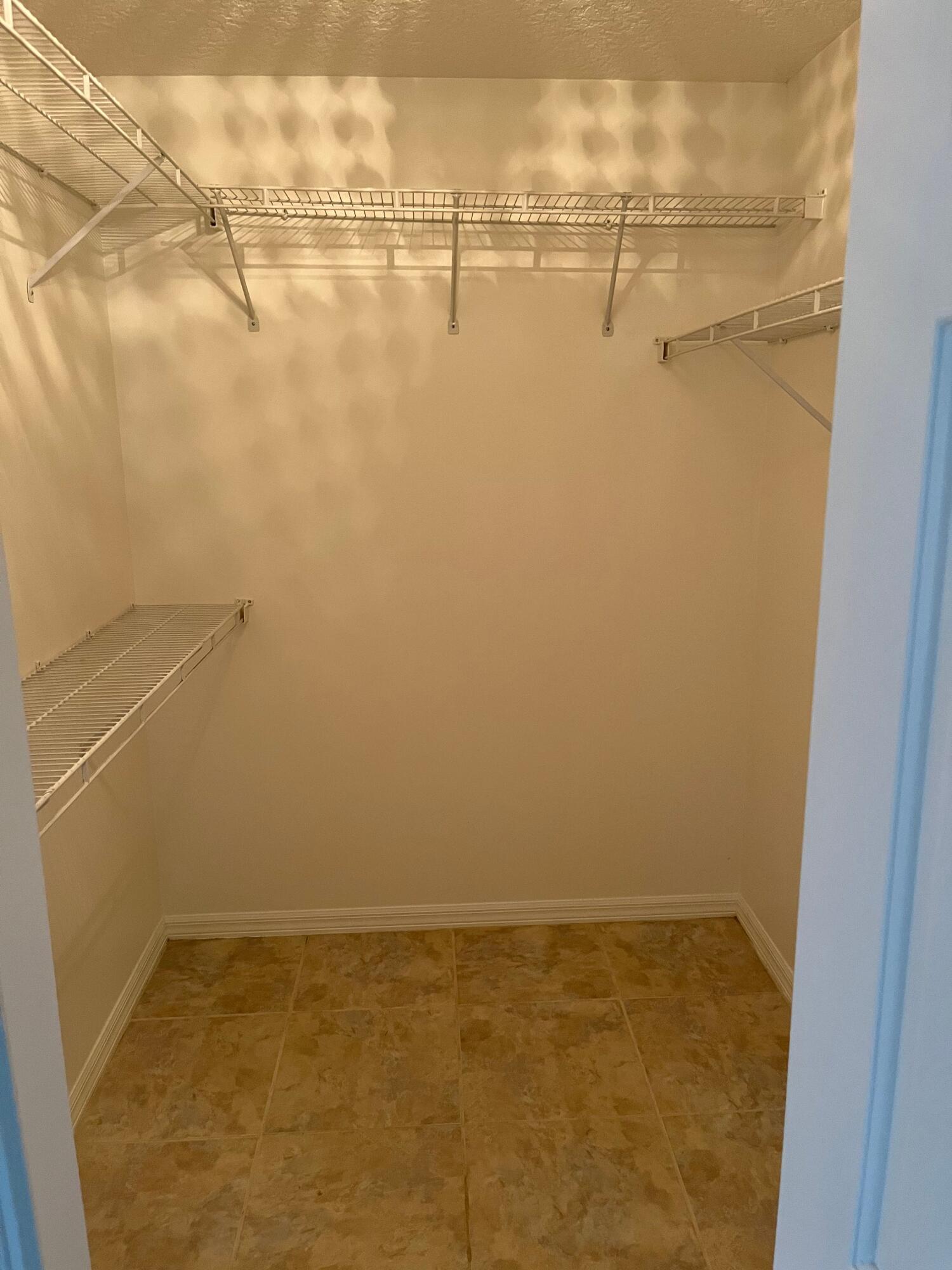 5020 4th Place Property Photo 14