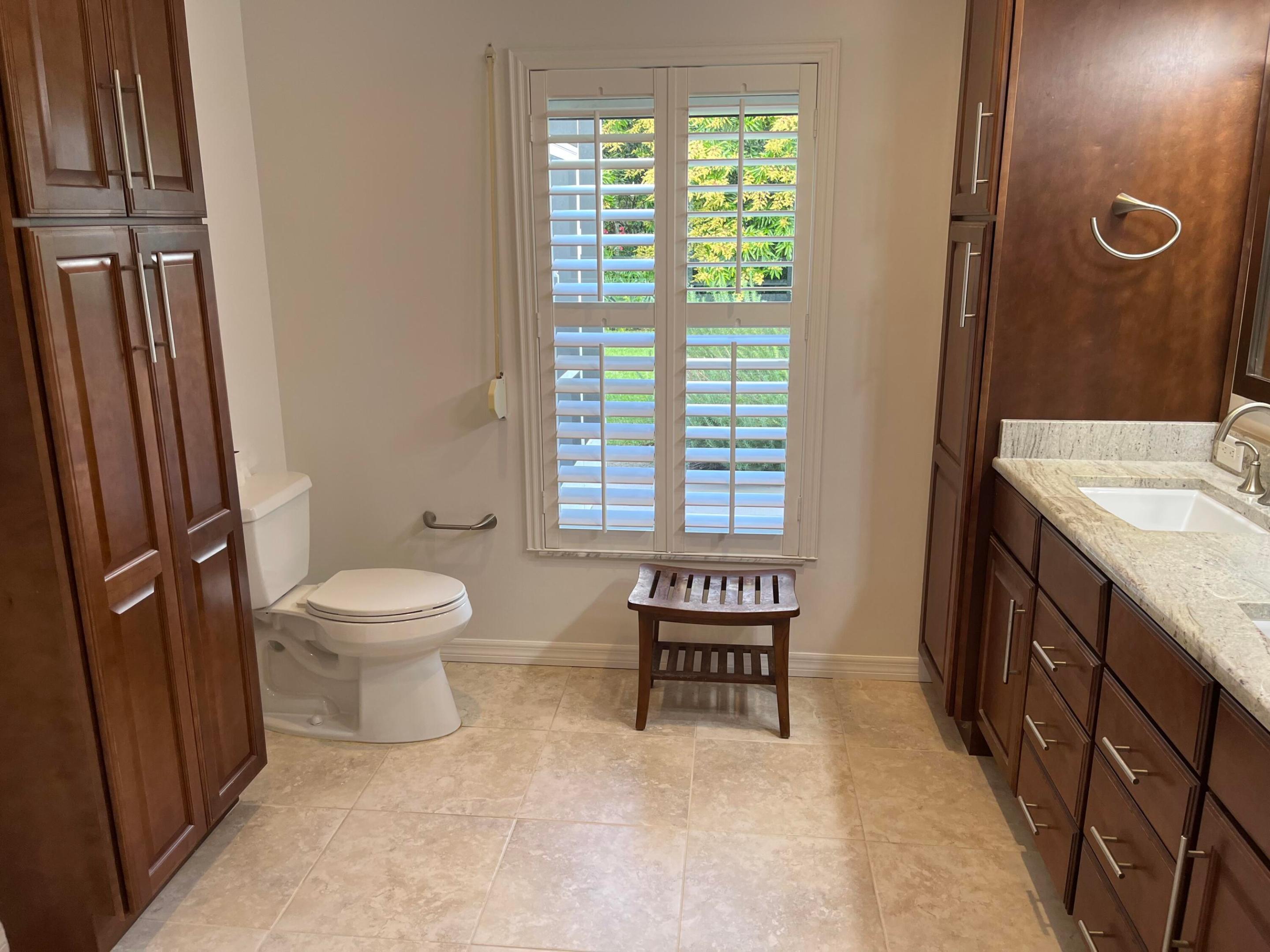 5020 4th Place Property Photo 15